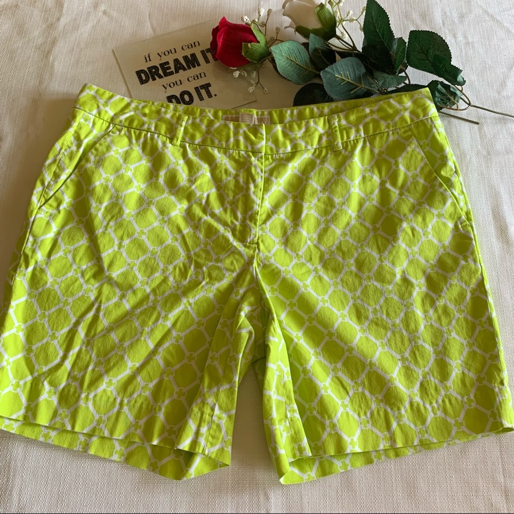 Michael Kors MK Shorts Size 10 Mid Leght shorts Size 10.